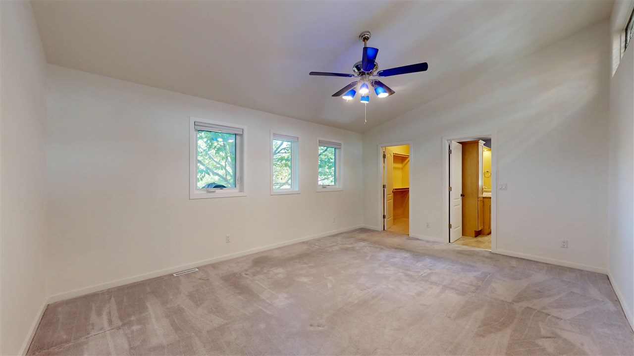 419 Elmira Street Iowa City IA 52245