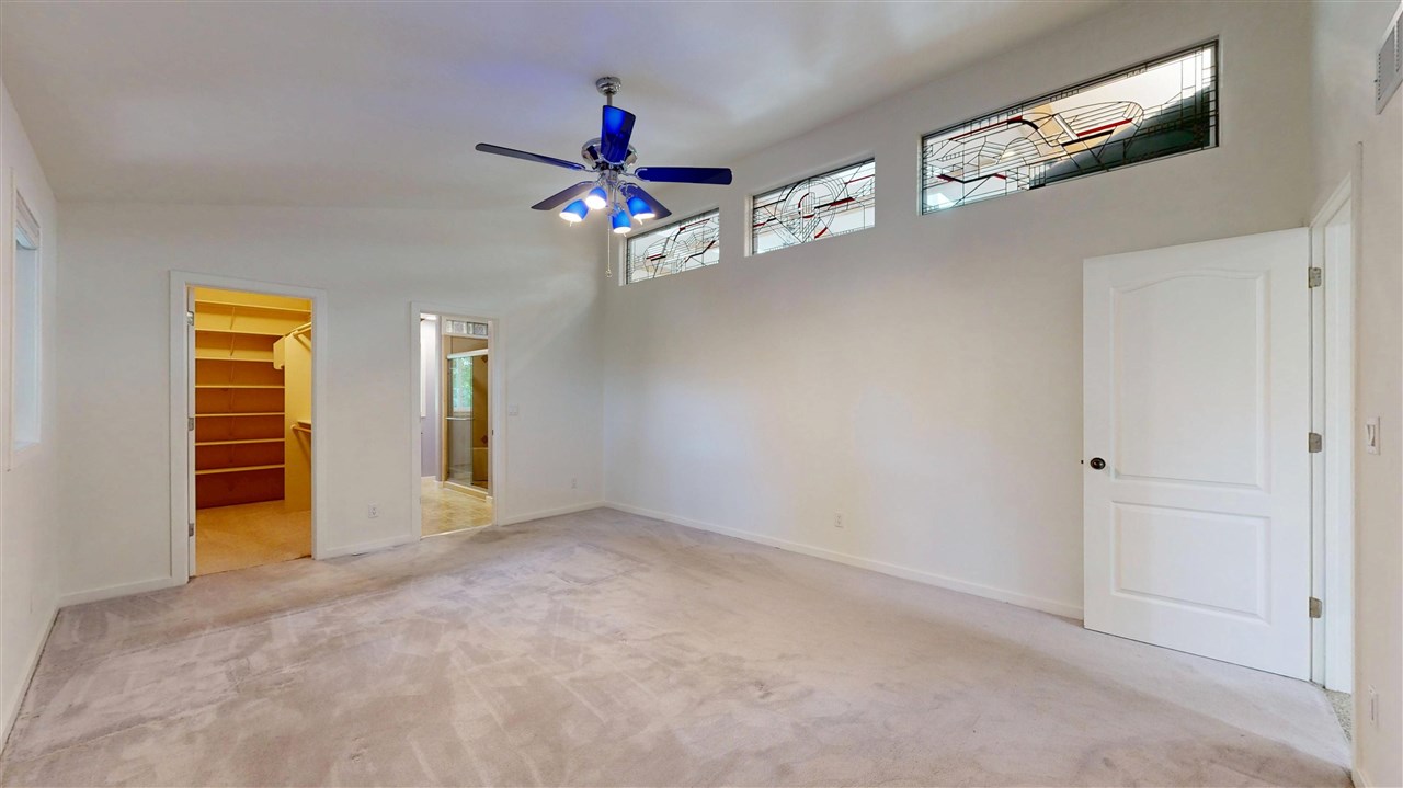 419 Elmira Street Iowa City IA 52245