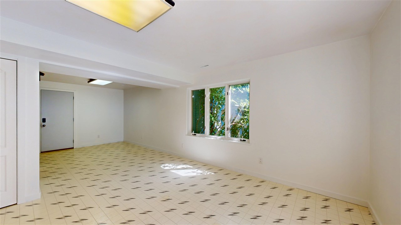 419 Elmira Street Iowa City IA 52245