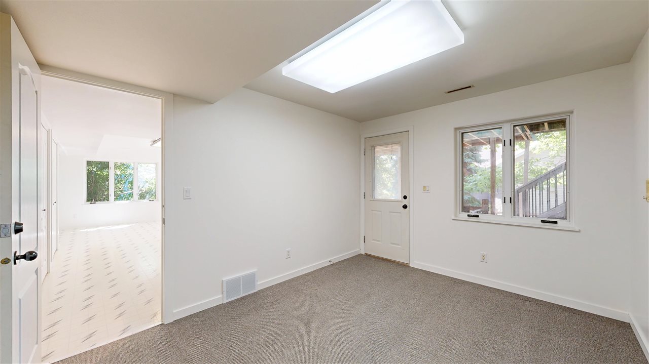 419 Elmira Street Iowa City IA 52245
