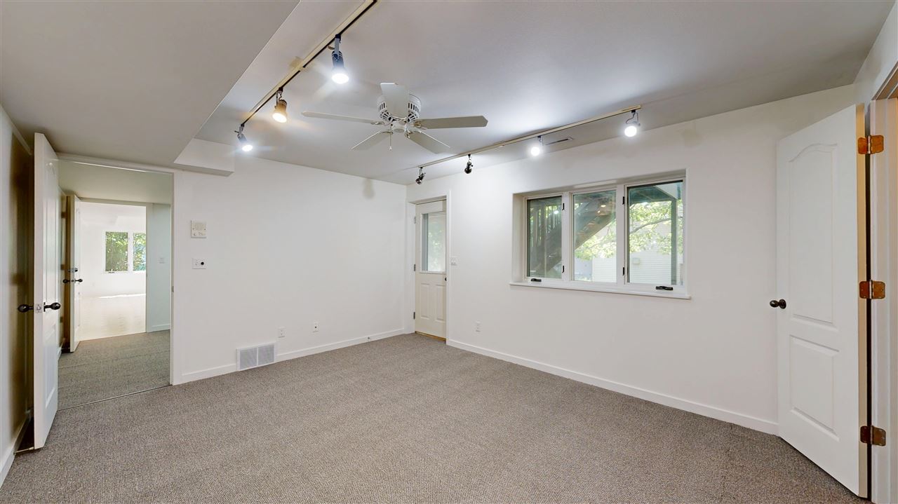 419 Elmira Street Iowa City IA 52245