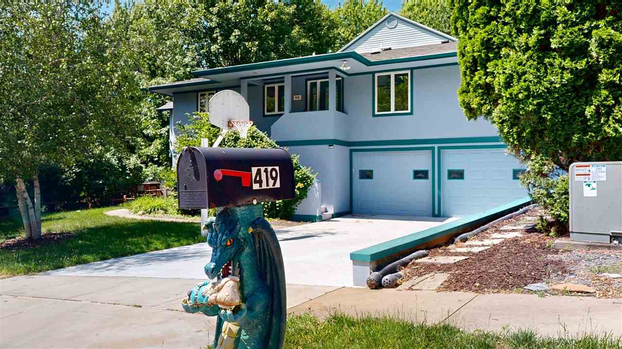 419 Elmira Street Iowa City IA 52245