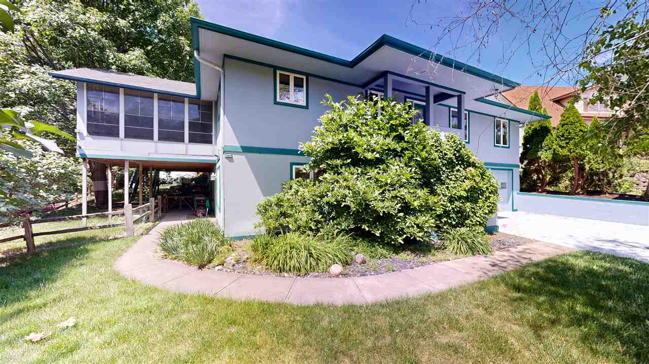 419 Elmira Street Iowa City IA 52245