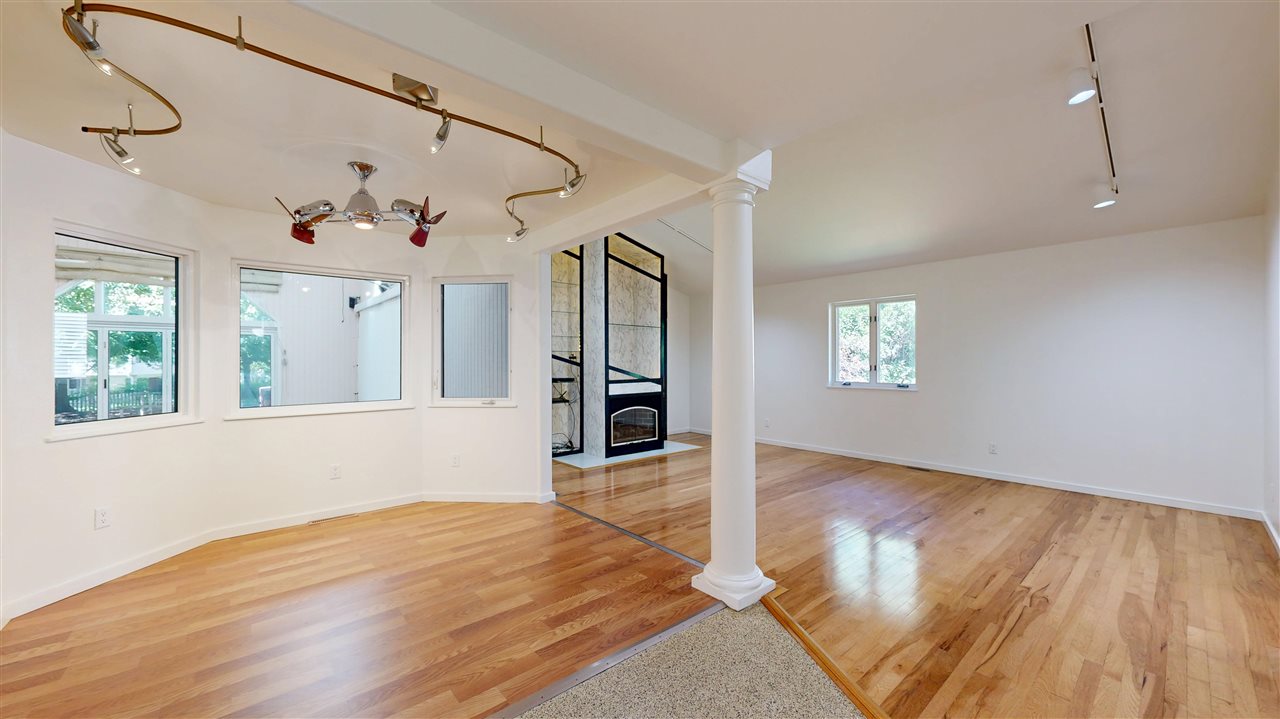 419 Elmira Street Iowa City IA 52245