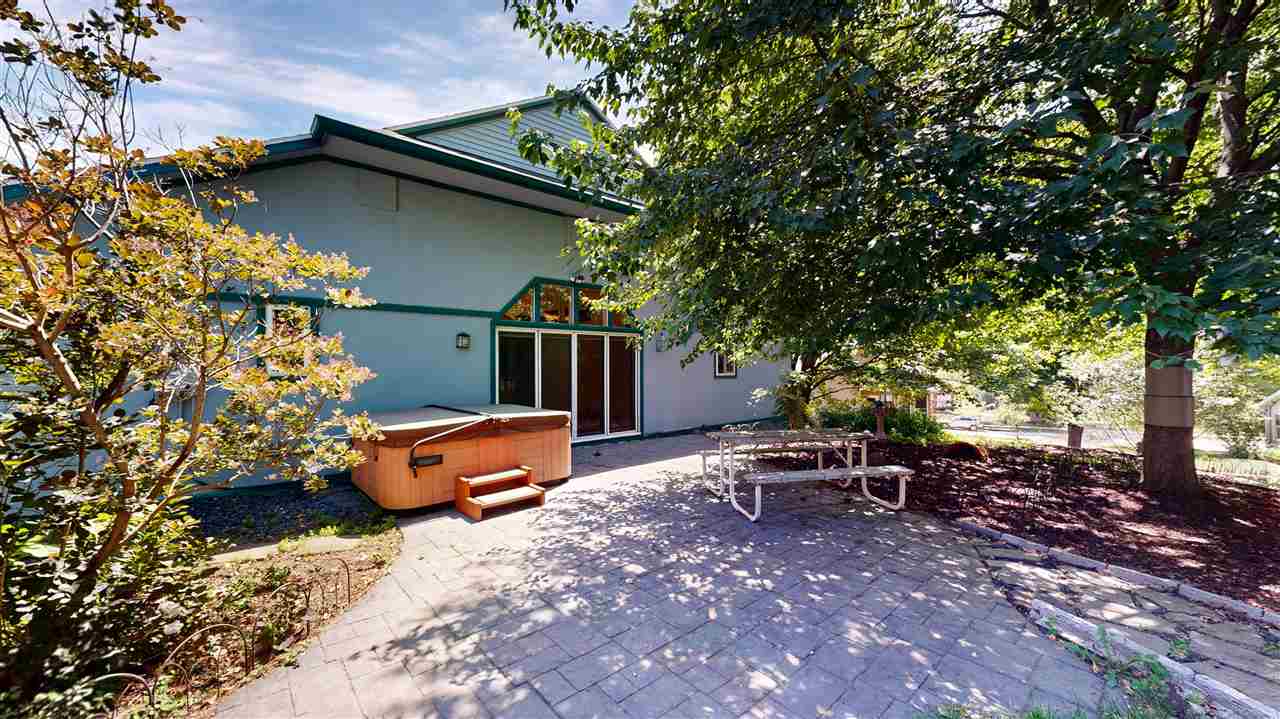 419 Elmira Street Iowa City IA 52245
