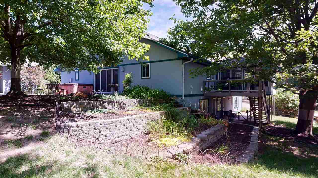 419 Elmira Street Iowa City IA 52245