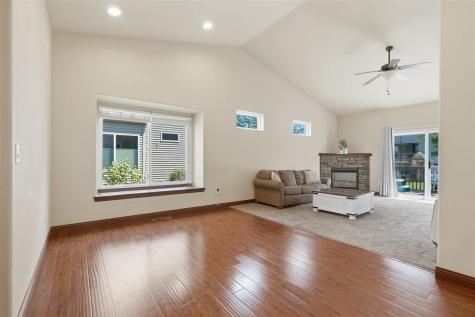 260 S. Stewart Street North Liberty IA 52317