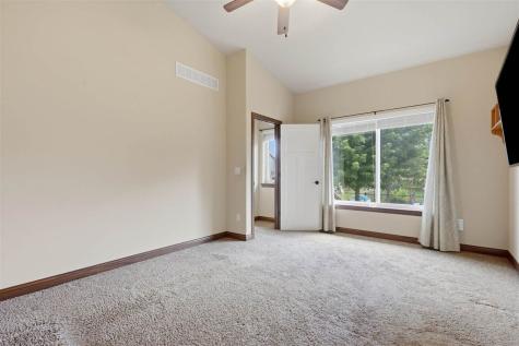 260 S. Stewart Street North Liberty IA 52317