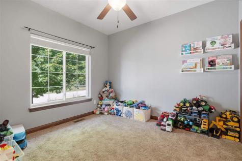 260 S. Stewart Street North Liberty IA 52317