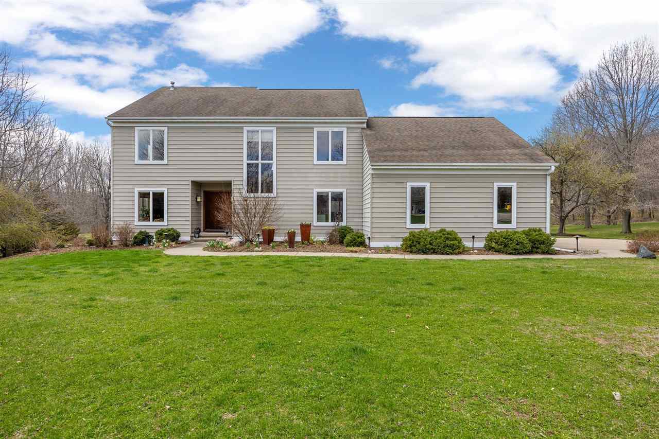 4635 Running Deer Court NE Iowa City IA 52240