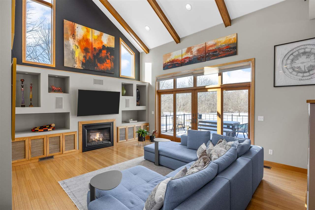4635 Running Deer Court NE Iowa City IA 52240