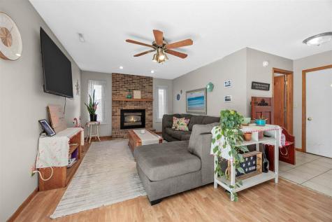 1711 NW Hamer Drive Cedar Rapids IA 52405