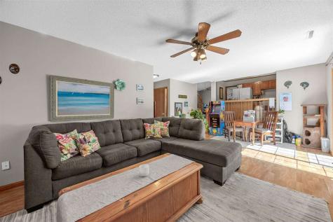 1711 NW Hamer Drive Cedar Rapids IA 52405