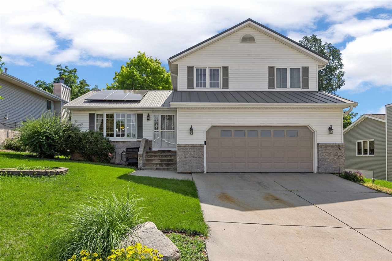 1711 NW Hamer Drive Cedar Rapids IA 52405