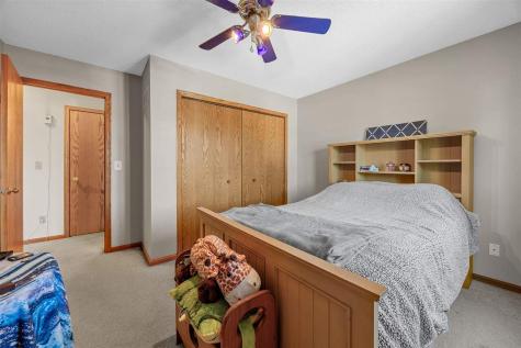 1711 NW Hamer Drive Cedar Rapids IA 52405