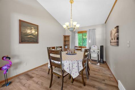 1711 NW Hamer Drive Cedar Rapids IA 52405
