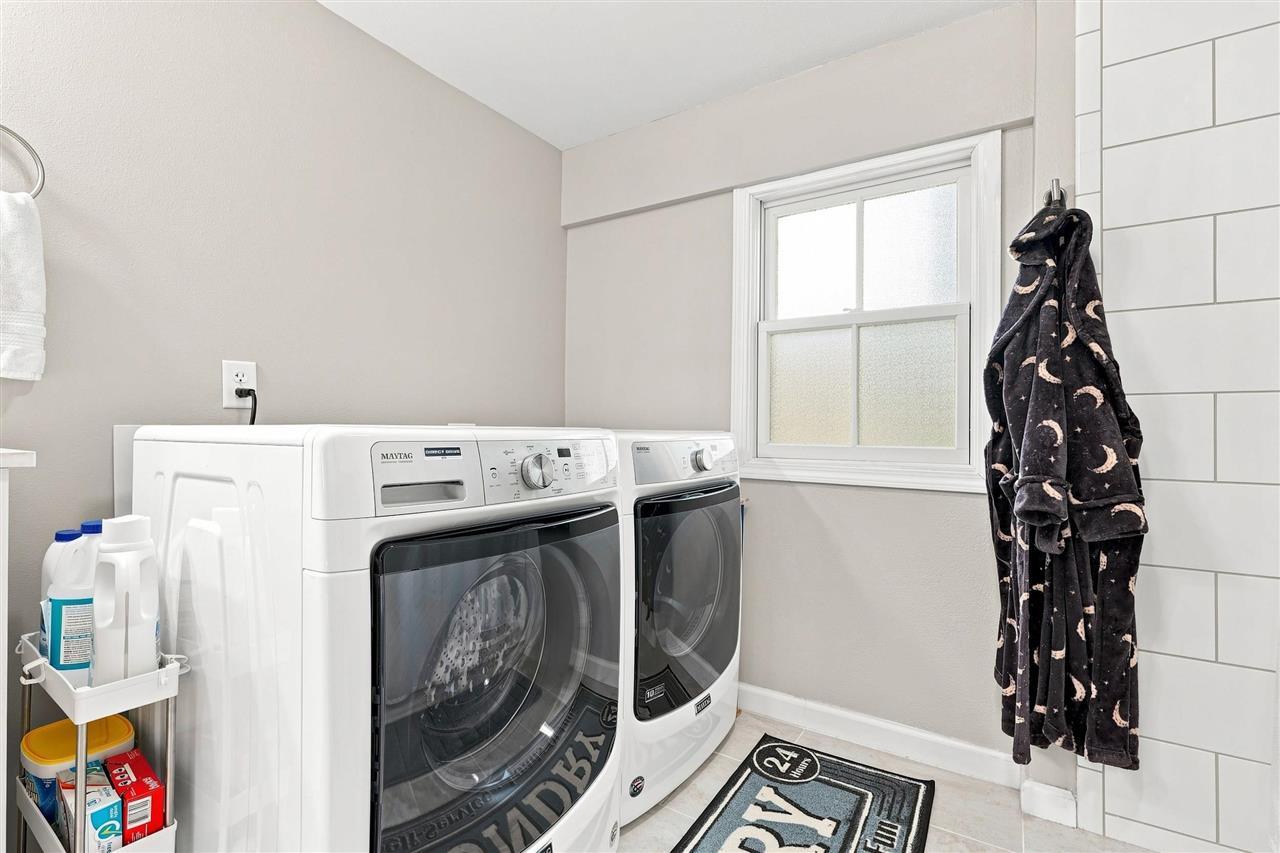 516 Fairchild Street Iowa City IA 52245