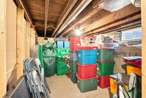 516 Fairchild Street Iowa City IA 52245