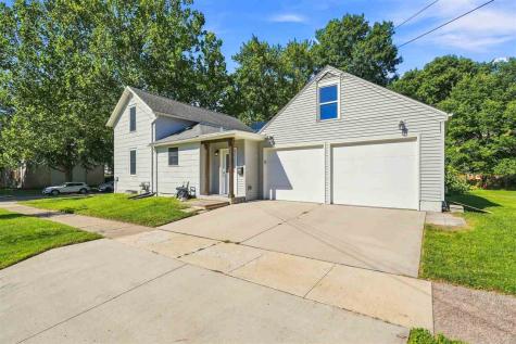 516 Fairchild Street Iowa City IA 52245