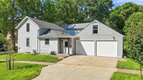 516 Fairchild Street Iowa City IA 52245