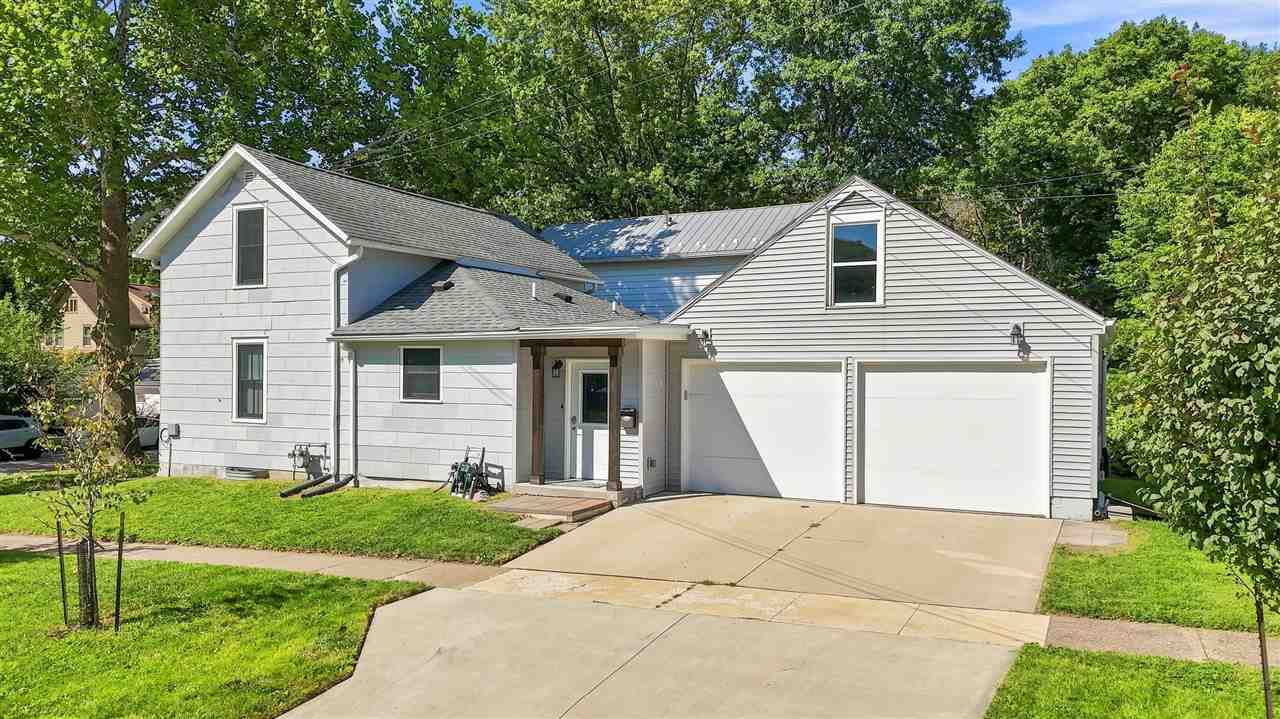 516 Fairchild Street Iowa City IA 52245