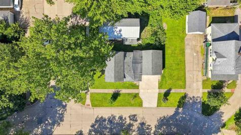 516 Fairchild Street Iowa City IA 52245