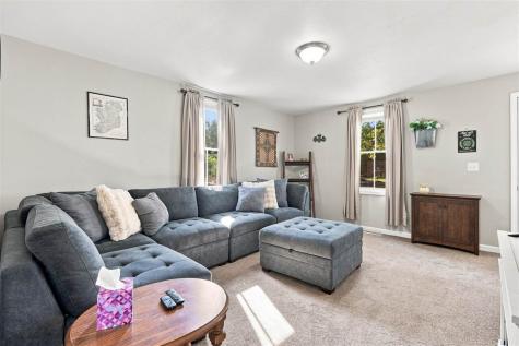 516 Fairchild Street Iowa City IA 52245
