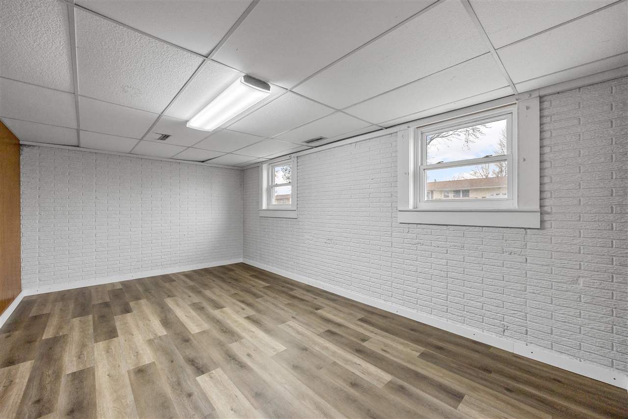 3006 Wayne Avenue Iowa City IA 52240