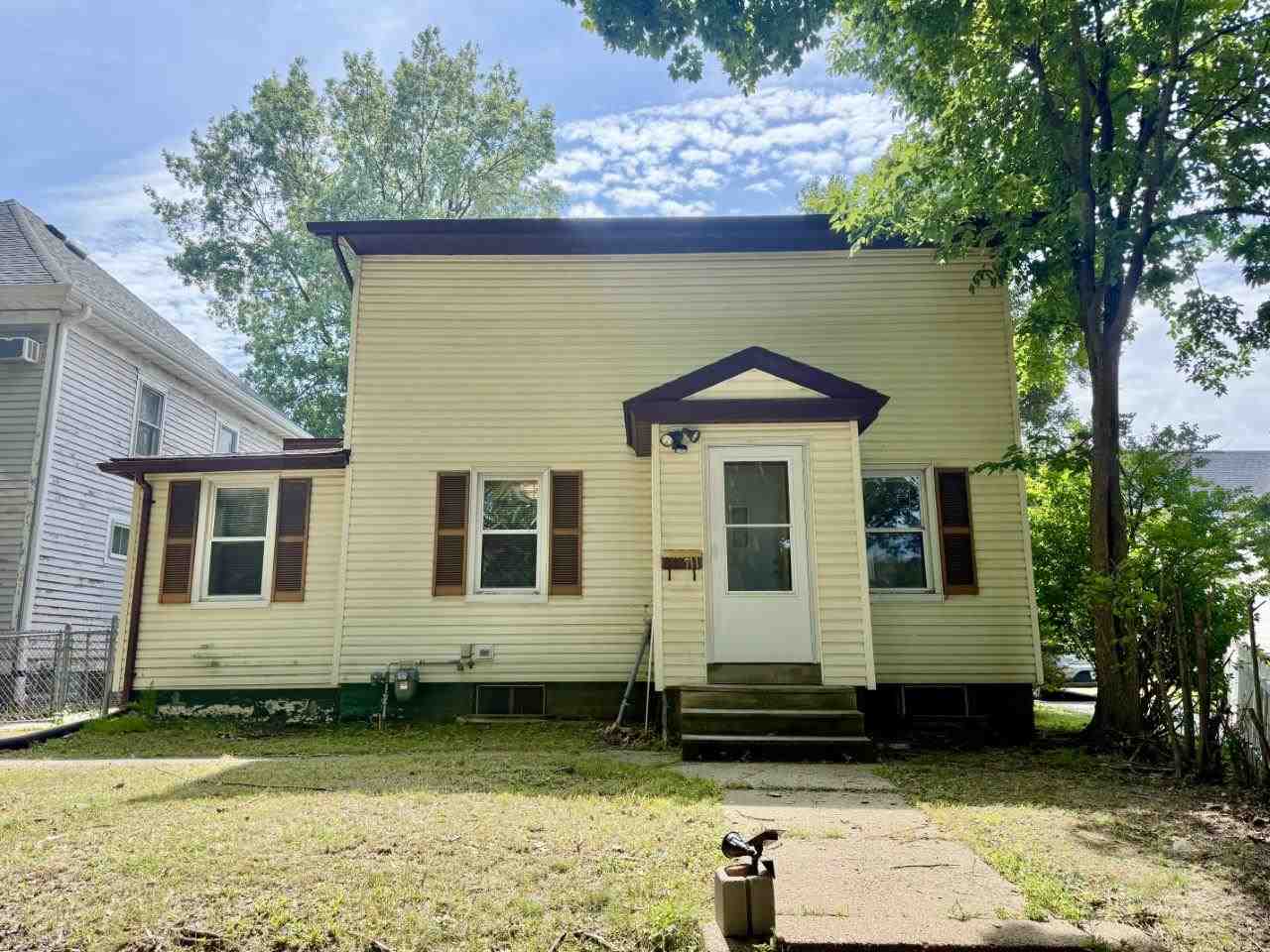 711 E Bloomington Street Iowa City IA 52245