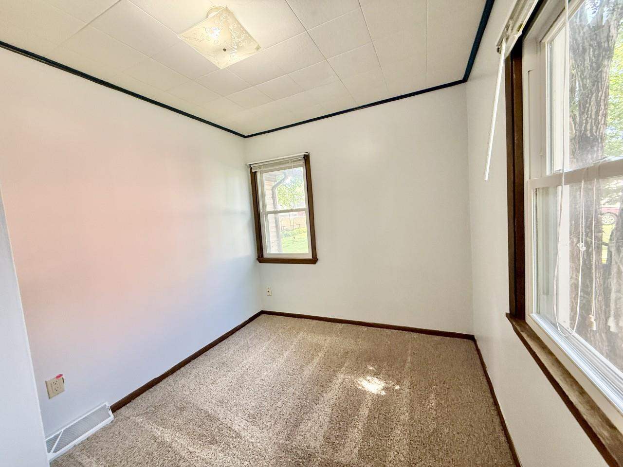 711 E Bloomington Street Iowa City IA 52245
