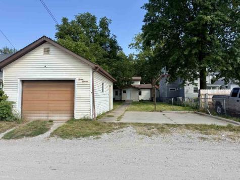 711 E Bloomington Street Iowa City IA 52245