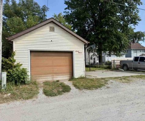 711 E Bloomington Street Iowa City IA 52245