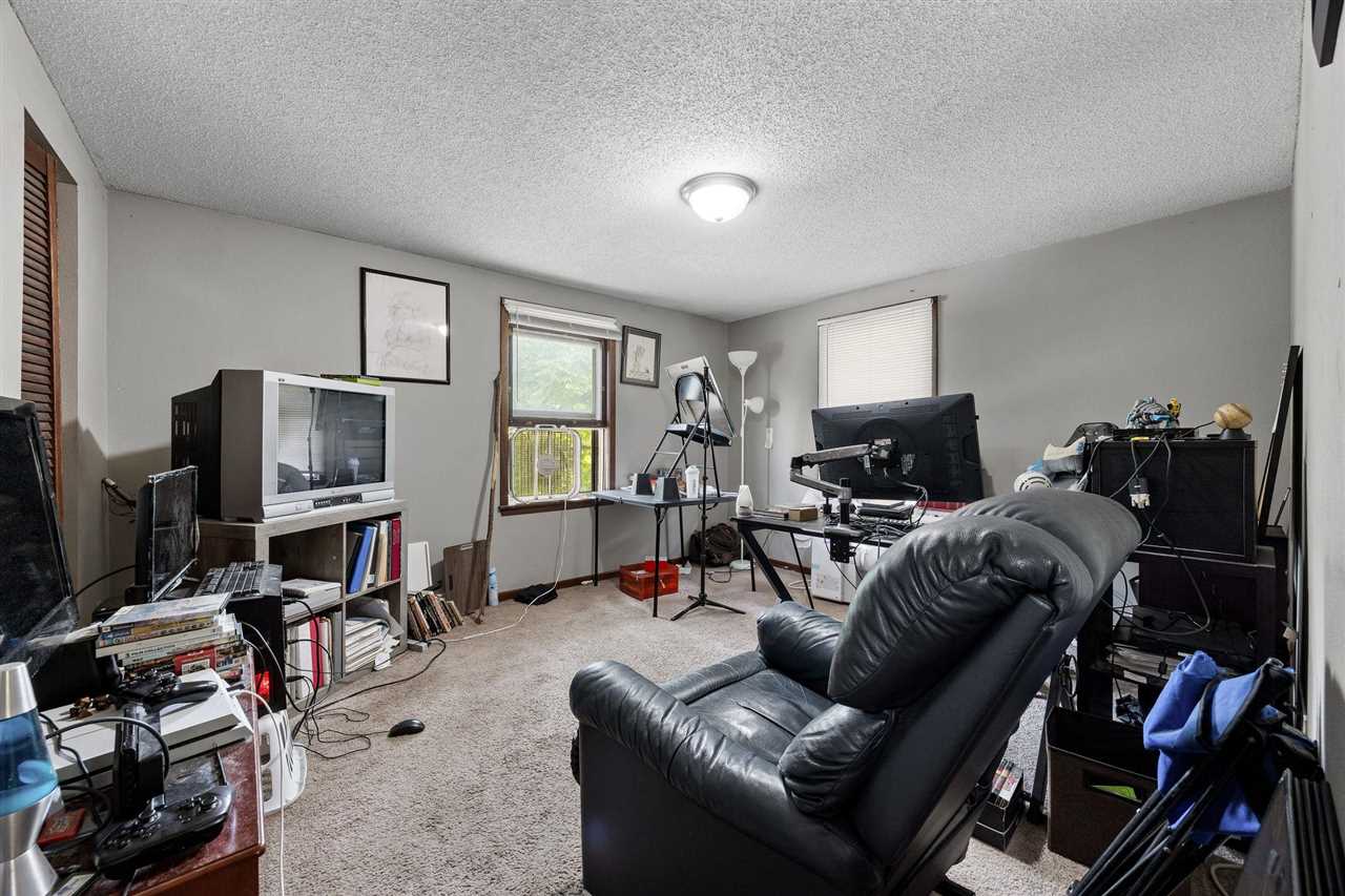 911 Rundell Street Iowa City IA 52240