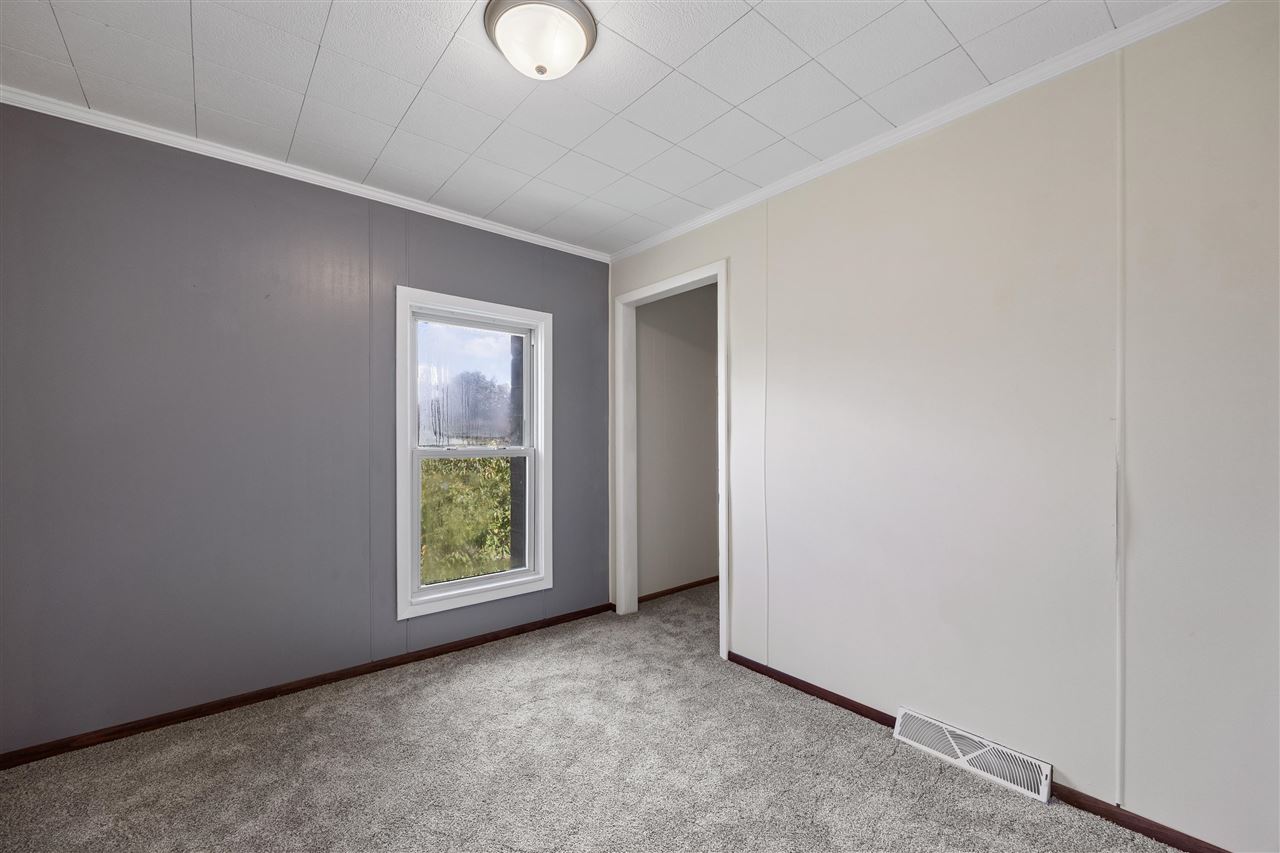 401 7th Avenue Clarence IA 52216