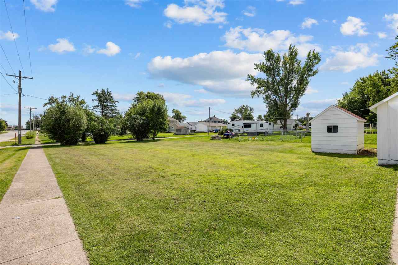 401 7th Avenue Clarence IA 52216