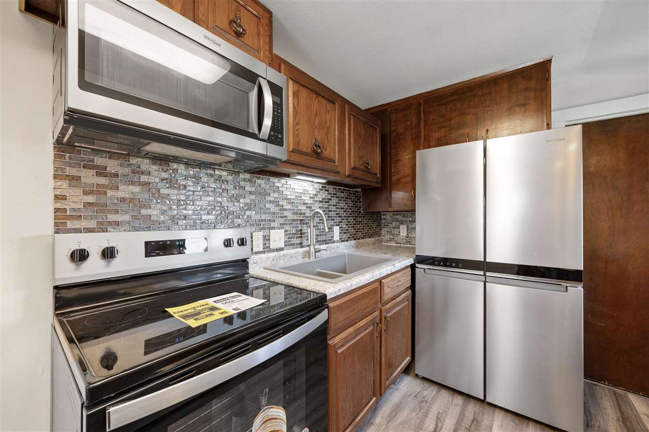 401 7th Avenue Clarence IA 52216