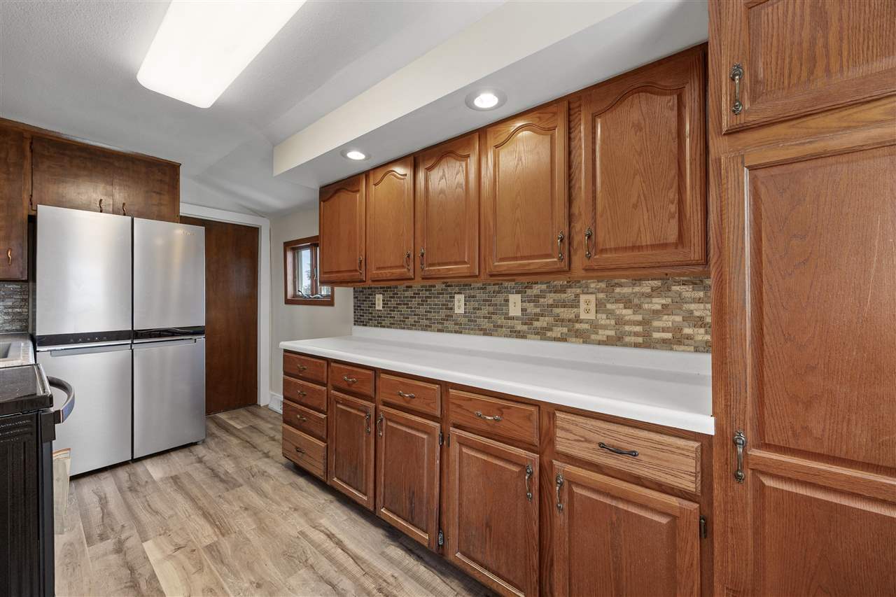 401 7th Avenue Clarence IA 52216