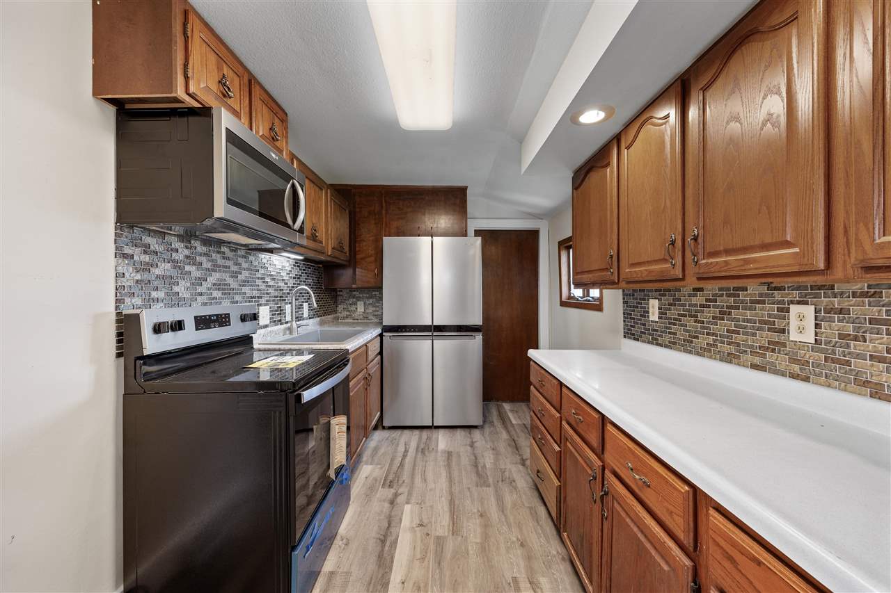 401 7th Avenue Clarence IA 52216
