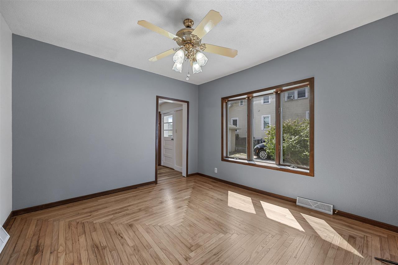 401 7th Avenue Clarence IA 52216