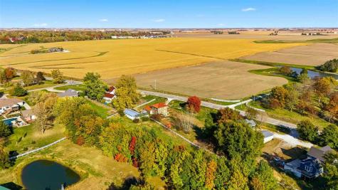 1627 S Iowa Avenue Washington IA 52353