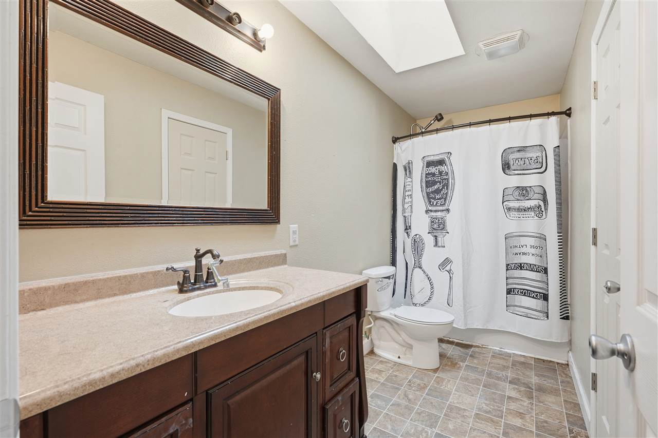 913 Maggard Street Iowa City IA 52240
