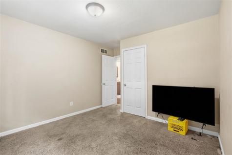 913 Maggard Street Iowa City IA 52240