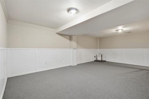 913 Maggard Street Iowa City IA 52240