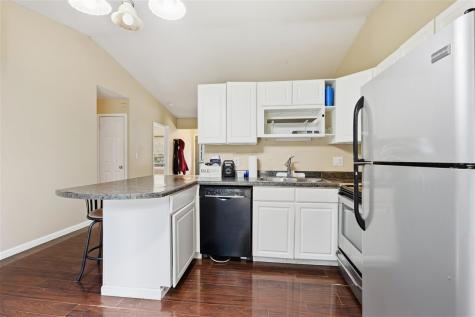 913 Maggard Street Iowa City IA 52240