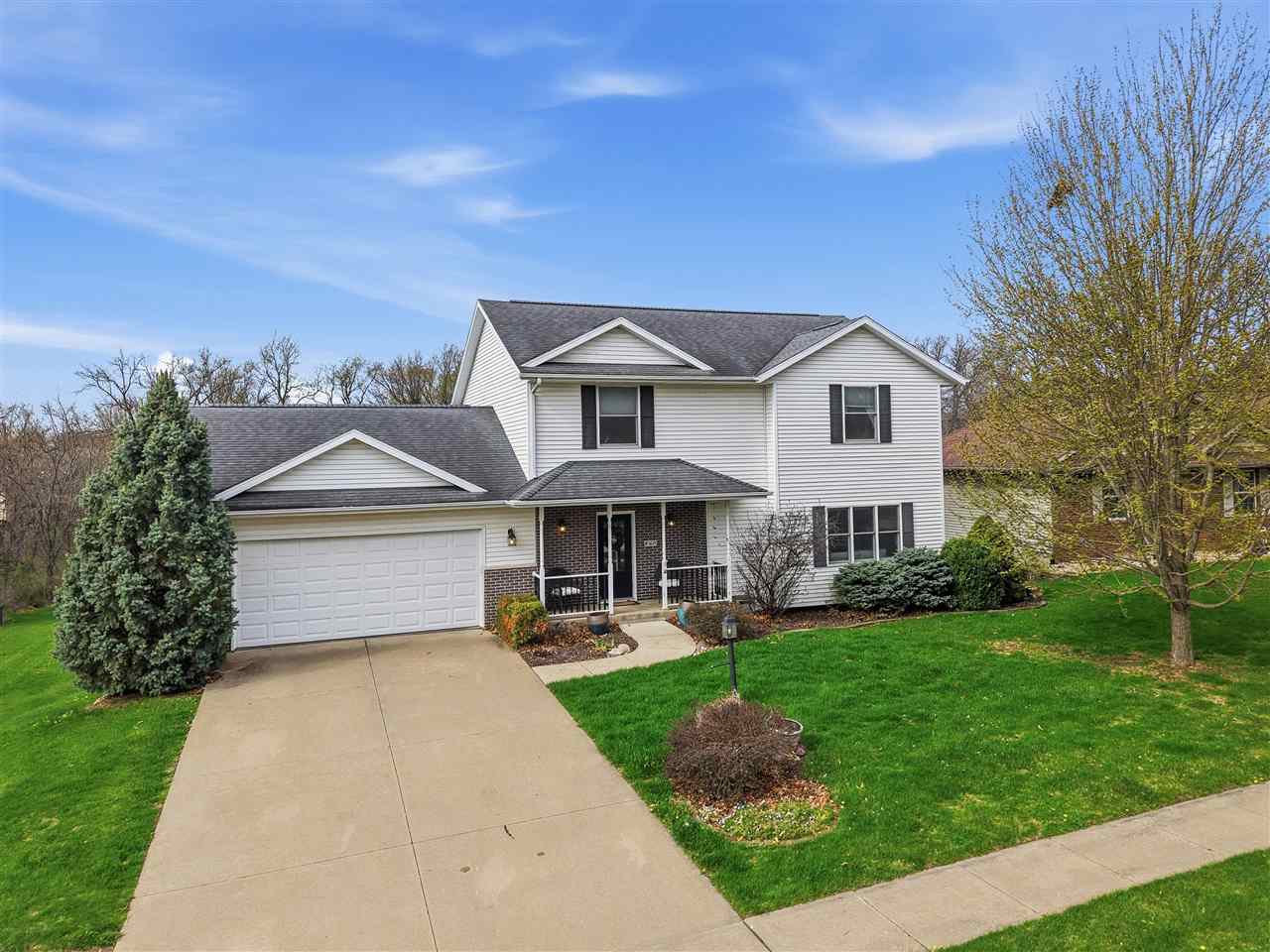 860 Forest Edge Drive Coralville IA 52241