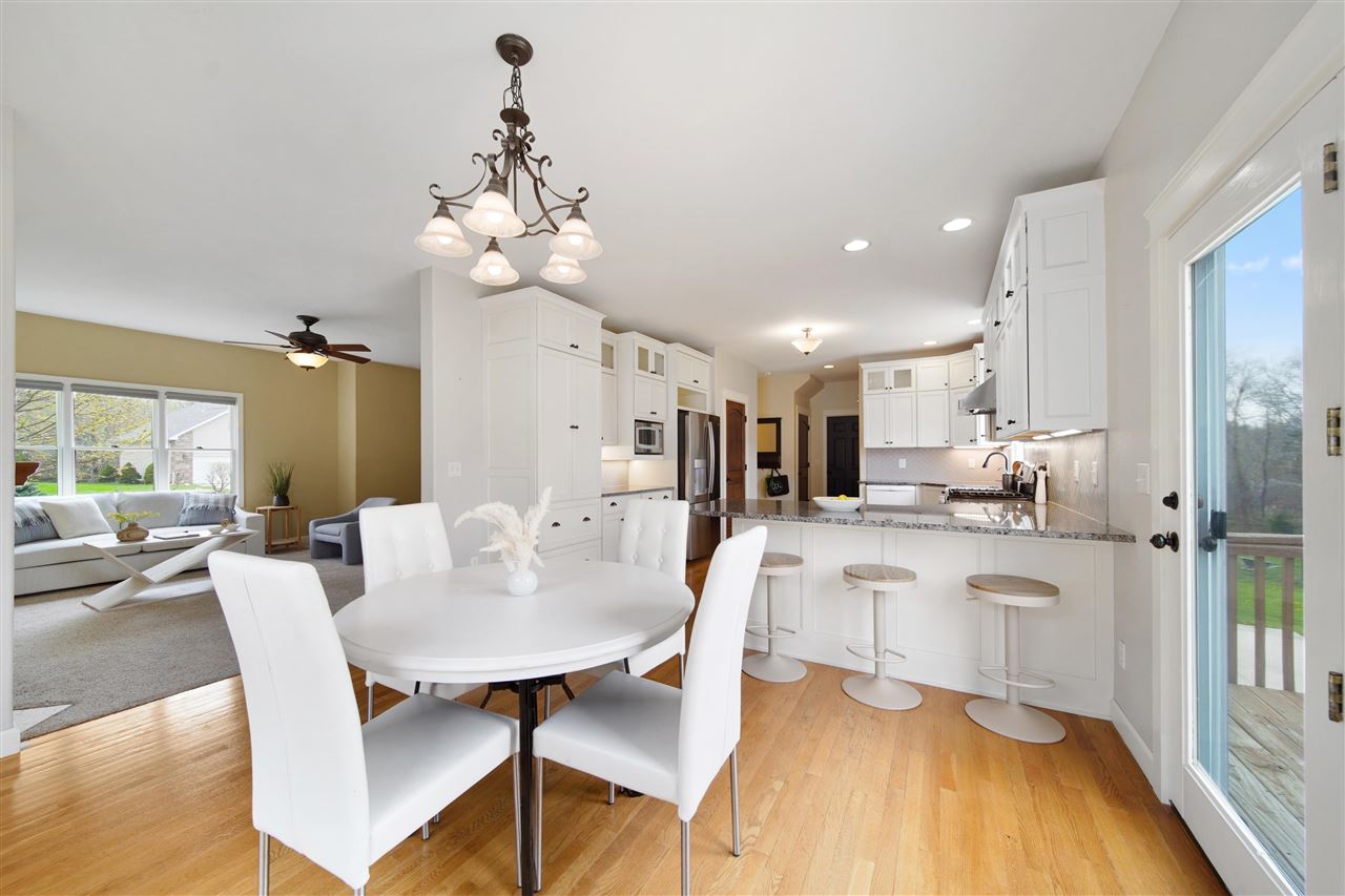 860 Forest Edge Drive Coralville IA 52241