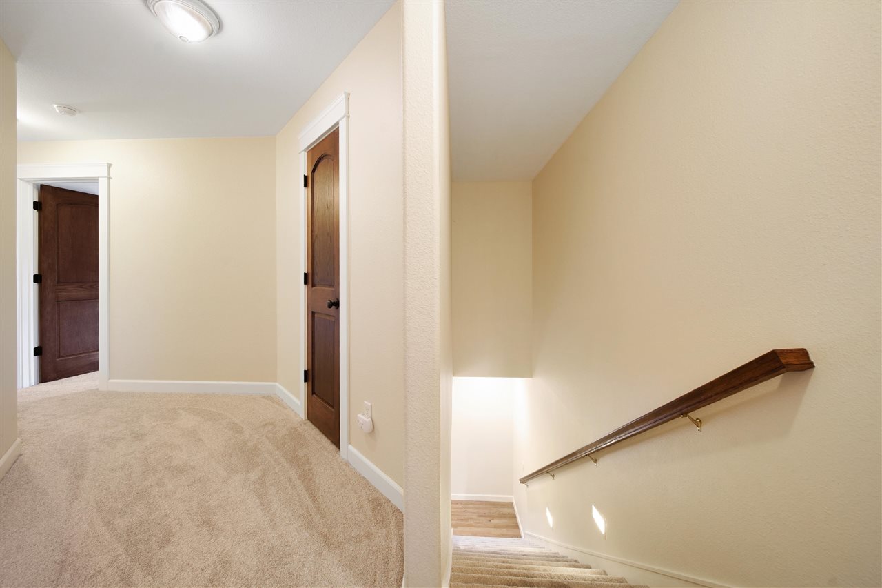 860 Forest Edge Drive Coralville IA 52241