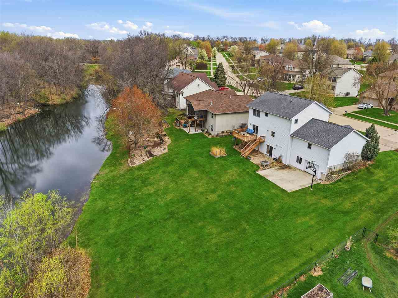 860 Forest Edge Drive Coralville IA 52241
