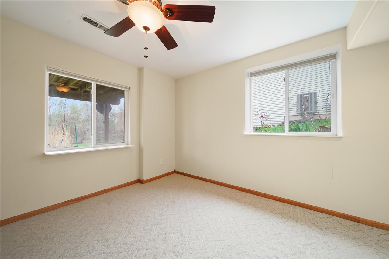 860 Forest Edge Drive Coralville IA 52241