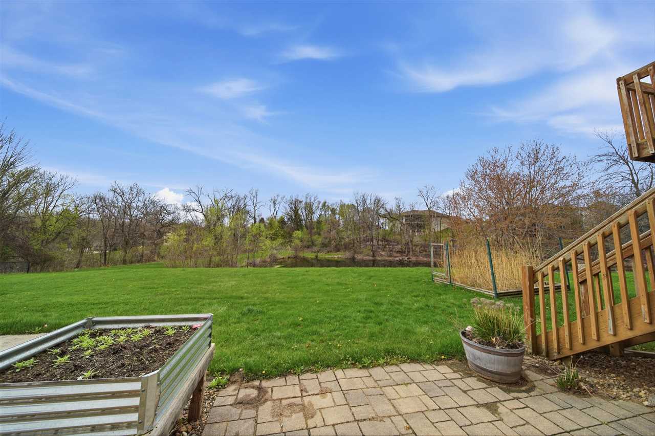 860 Forest Edge Drive Coralville IA 52241